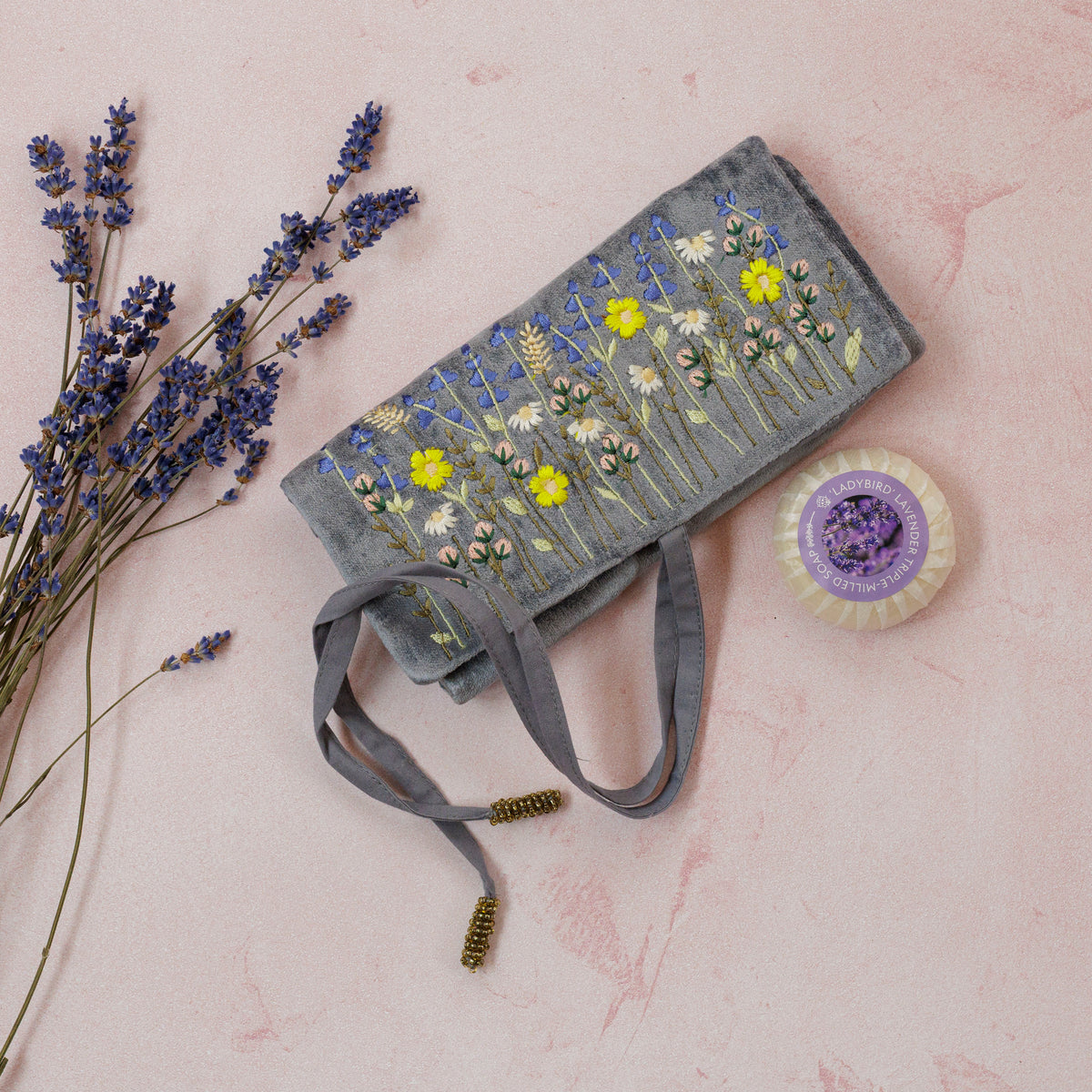 VELVET JEWELLERY ROLL GIFT SET