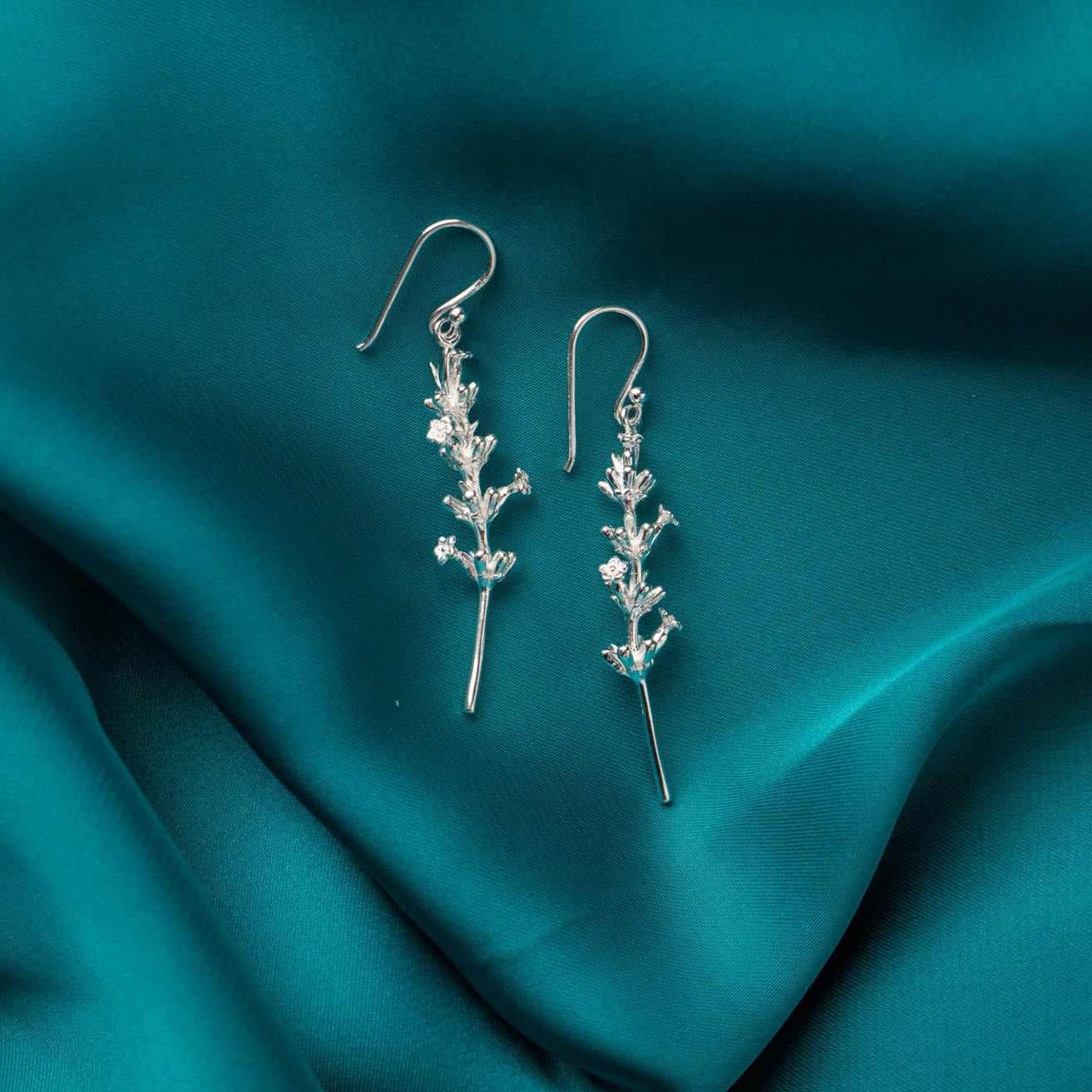 SILVER LAVENDER EARRINGS